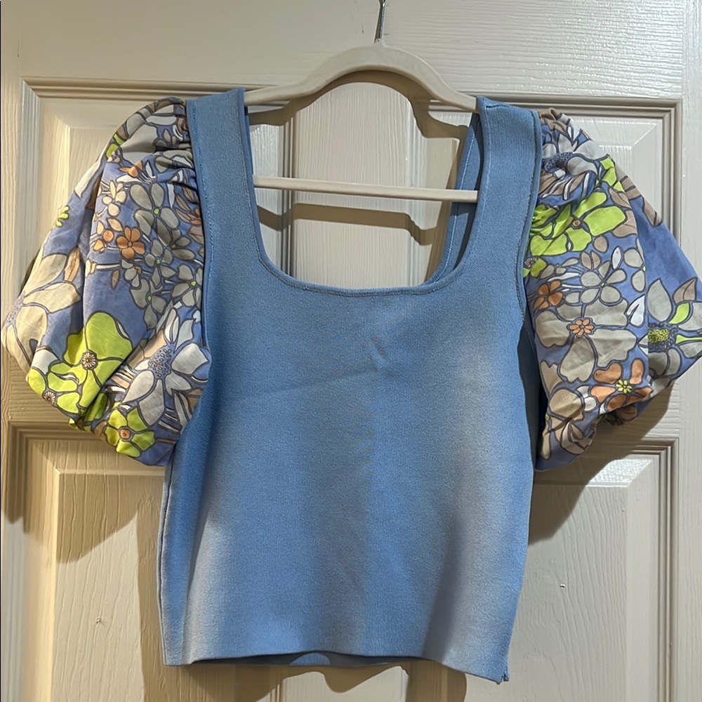 Blue Crop Top with Puffed Sleeves and Square Neckline